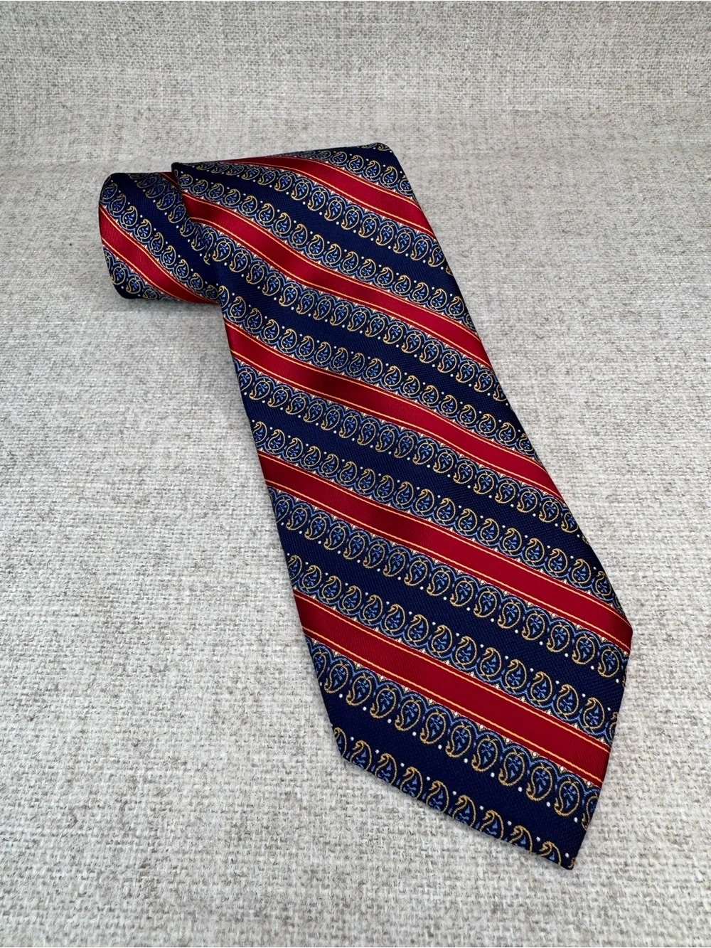 Robert‎ Talbott Carmel Silk Tie hand-sewn paisley striped navy blue, red USA